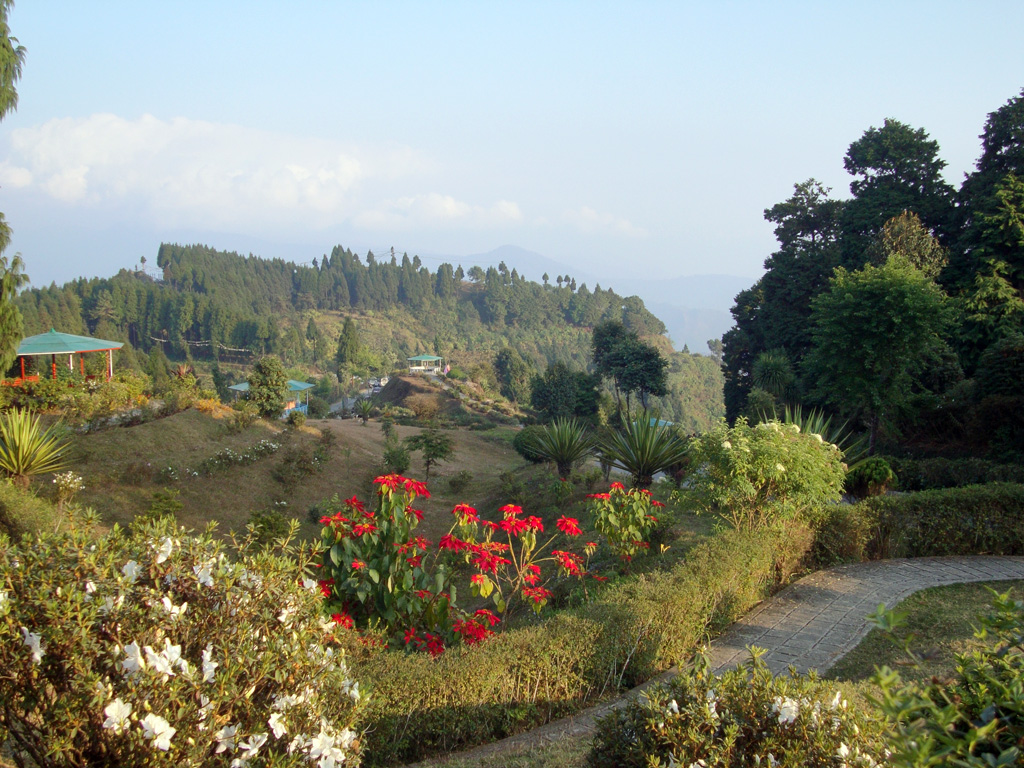 Arrival at NJP/Bagdogra Airport, proceed on a 3-hour, 80km road journey to Kalimpong.