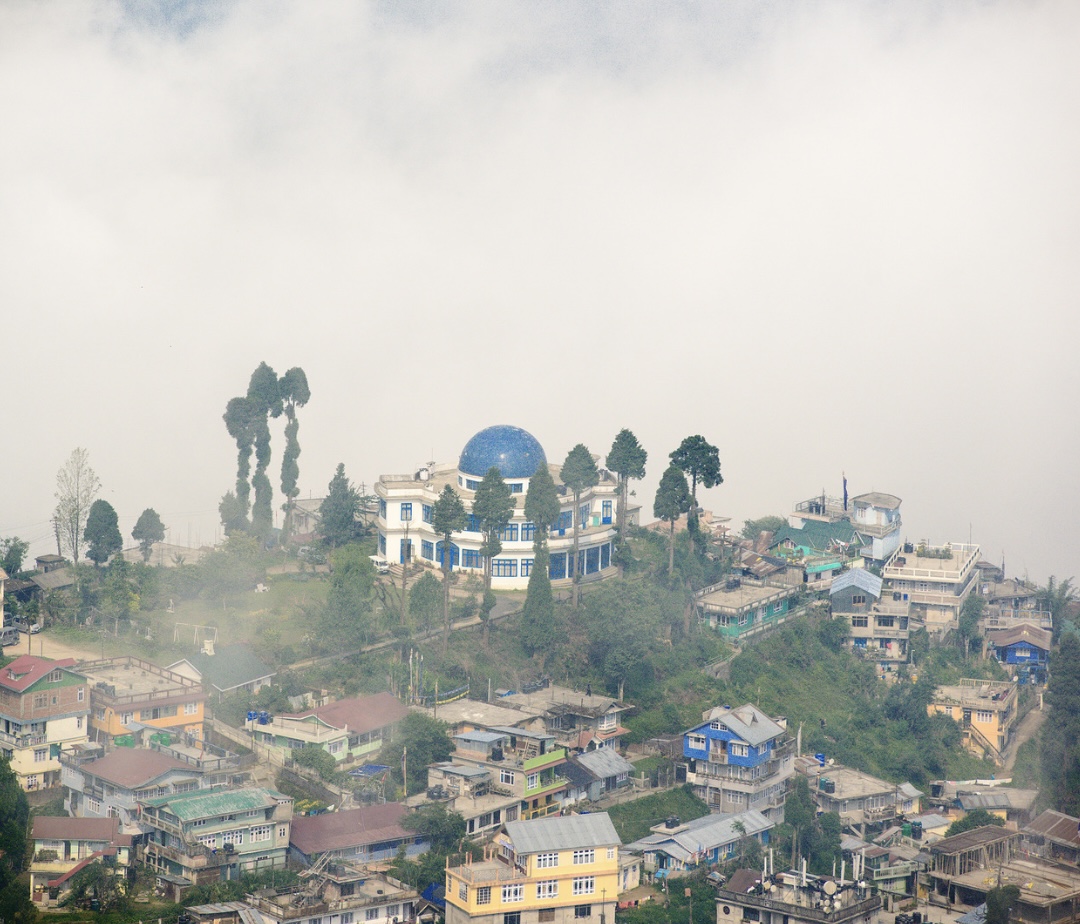 Darjeeling full-day city tour: 4:00 AM - 7:30 AM & 9:00 AM - 1:00 PM.