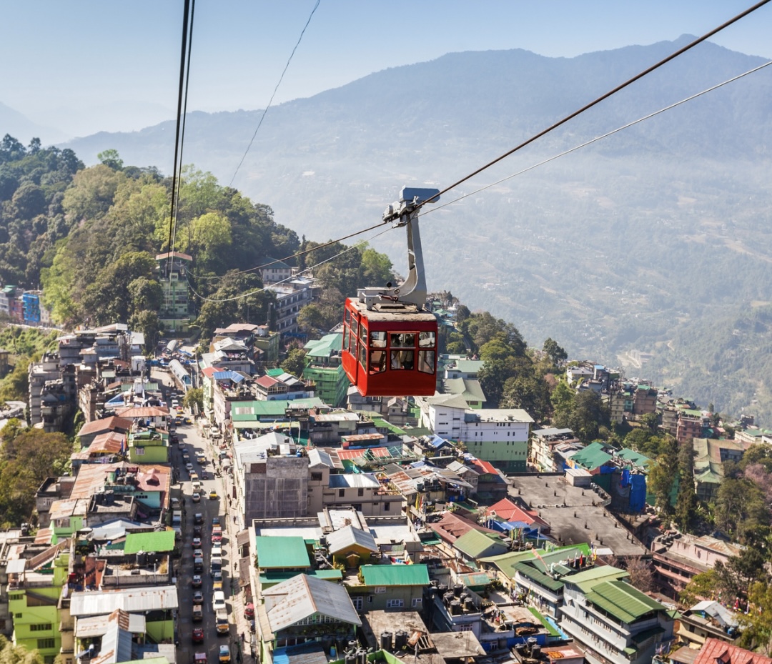 Travel from Pelling to Darjeeling.
